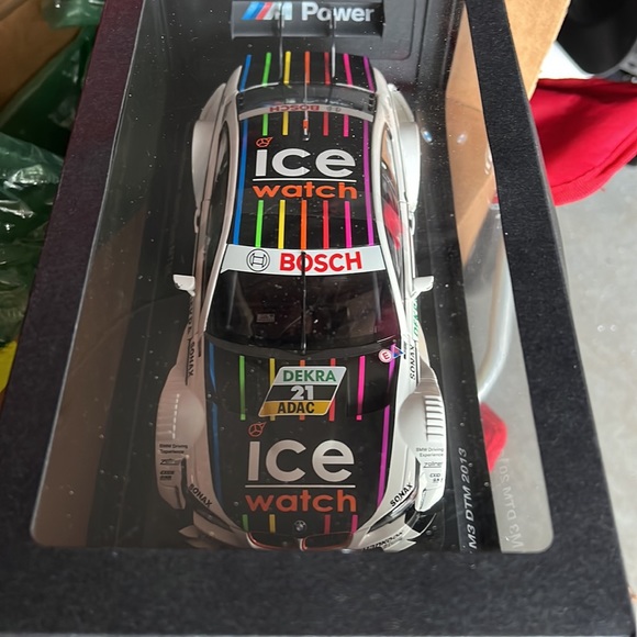 bmw m3 collectible model. 1/18 - Picture 2 of 13